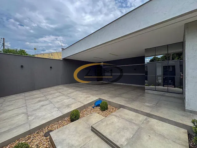 Casa com 485m² 3 quartos e 2 banheiros, à venda, no bairro Monte Belo em Londrina