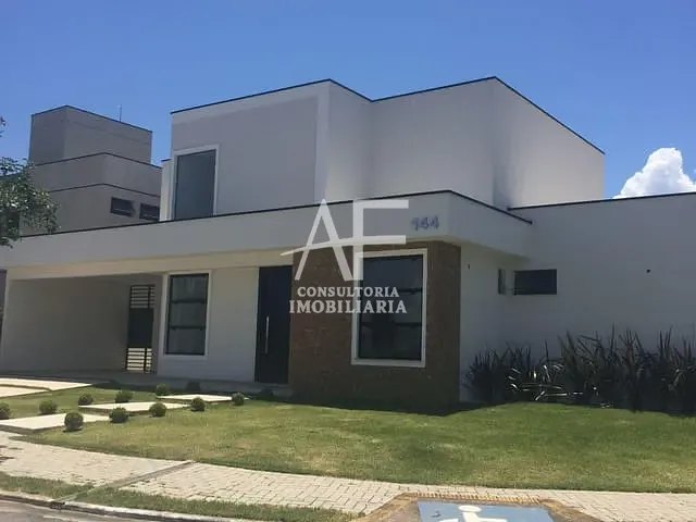 Casa com 543m² 3 quartos e 5 banheiros, à venda ou para alugar, no bairro Quiririm em Taubaté