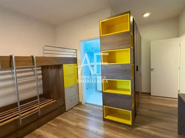 Casa com 543m² 3 quartos e 5 banheiros, à venda ou para alugar, no bairro Quiririm em Taubaté