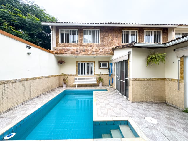 Casa com 600m² 4 quartos e 6 banheiros, à venda, no bairro Recreio dos Bandeirantes em Rio de Janeiro