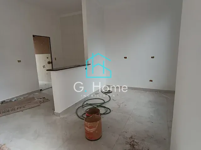 Casa 2 quartos e 2 banheiros, à venda, no bairro Jardim Belém em Londrina