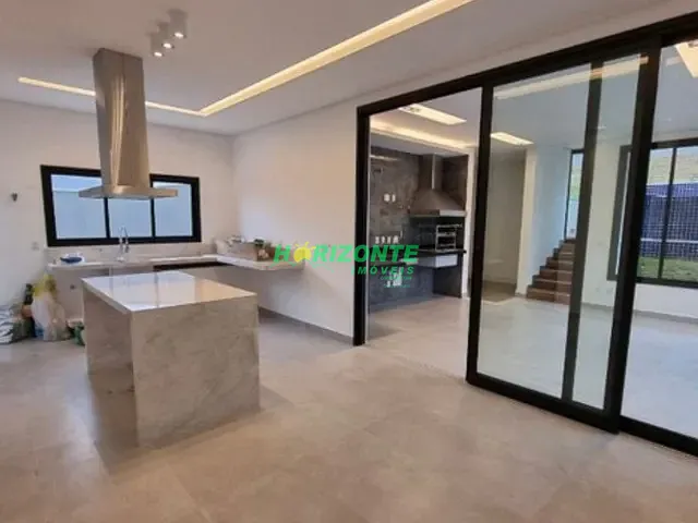Casa com 472m² 4 quartos e 6 banheiros, à venda, no bairro Condomínio Residencial Alphaville II em São José dos Campos