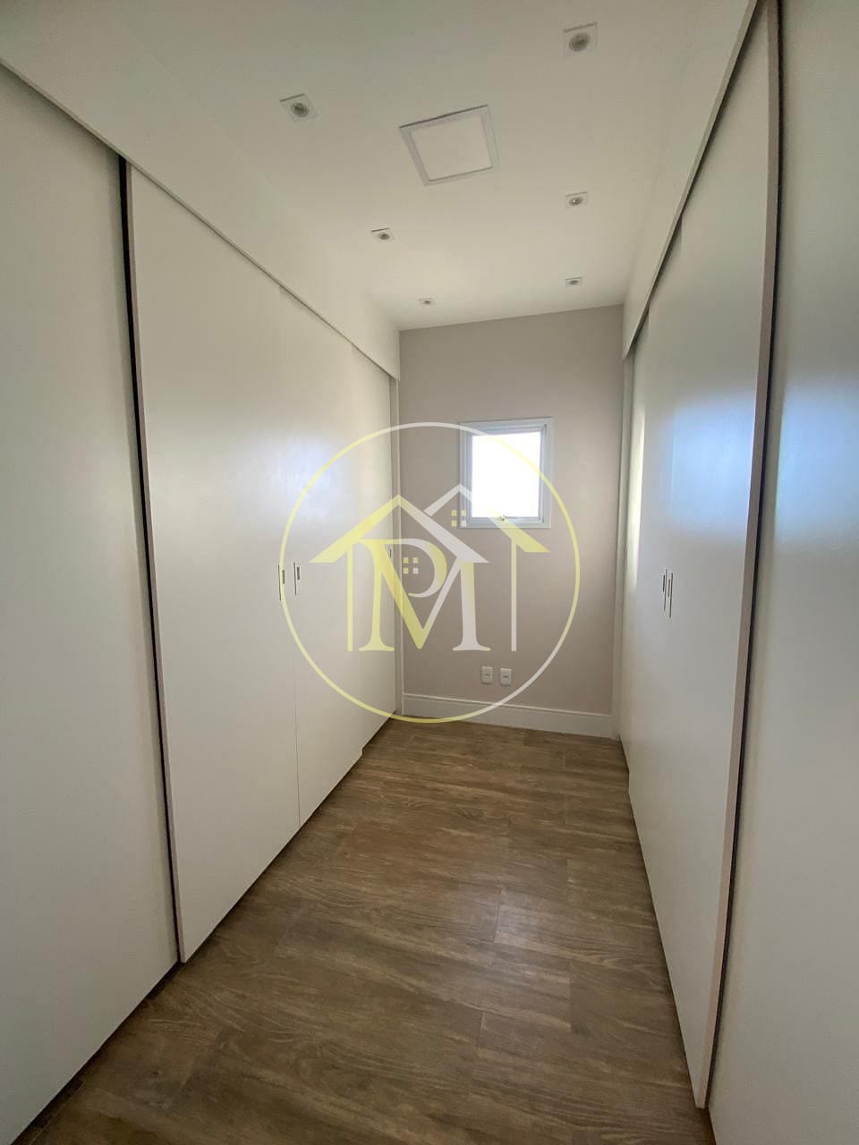 Casa à venda com 4 quartos, 326m² - Foto 12