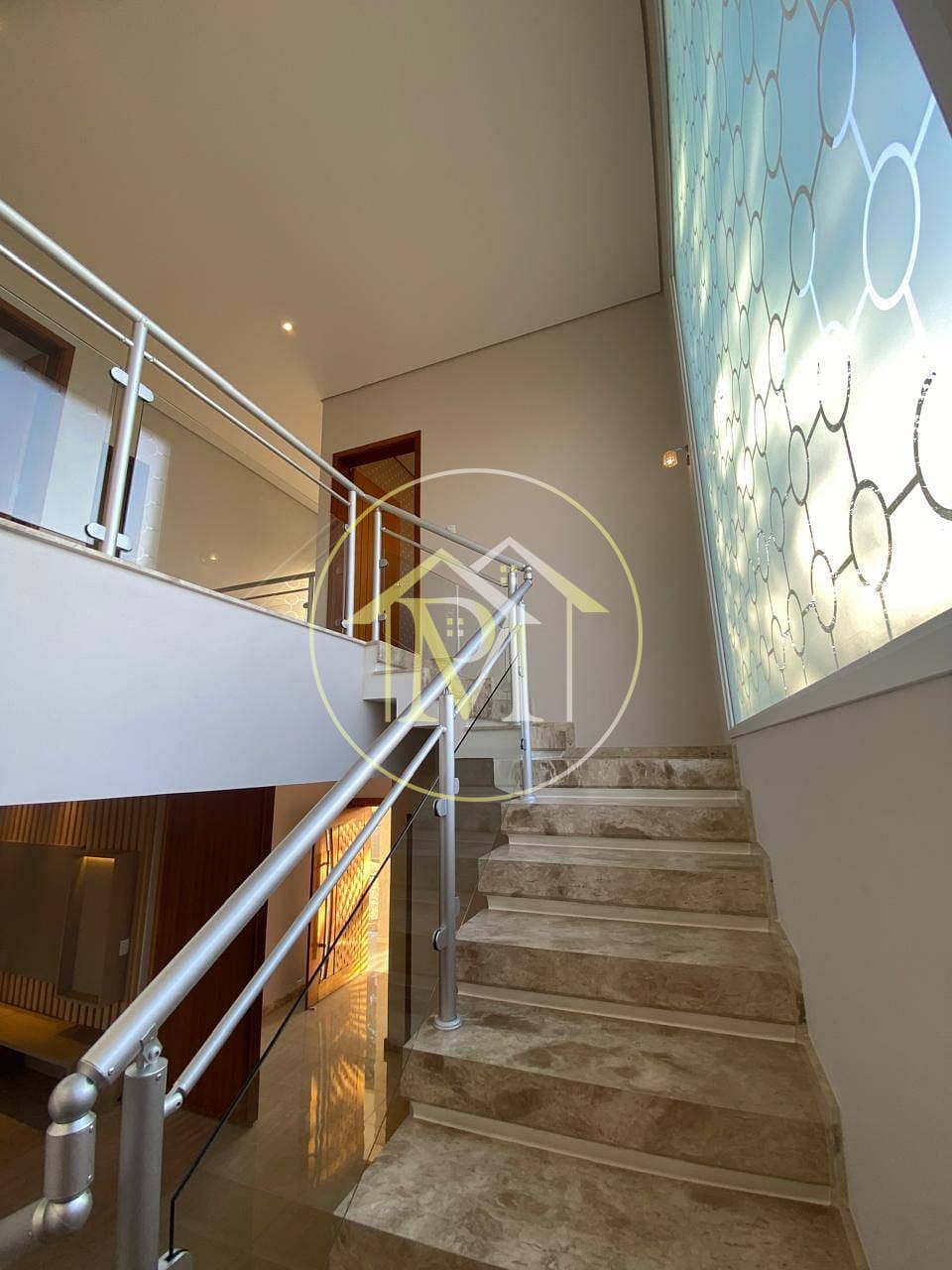 Casa à venda com 4 quartos, 326m² - Foto 5