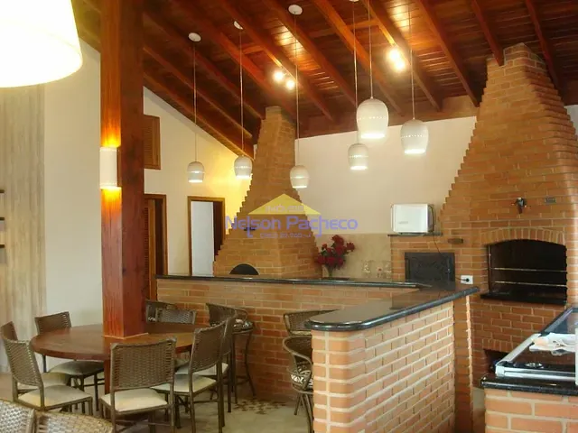 Casa com 250m², à venda, no bairro Nova Aparecida em Capivari