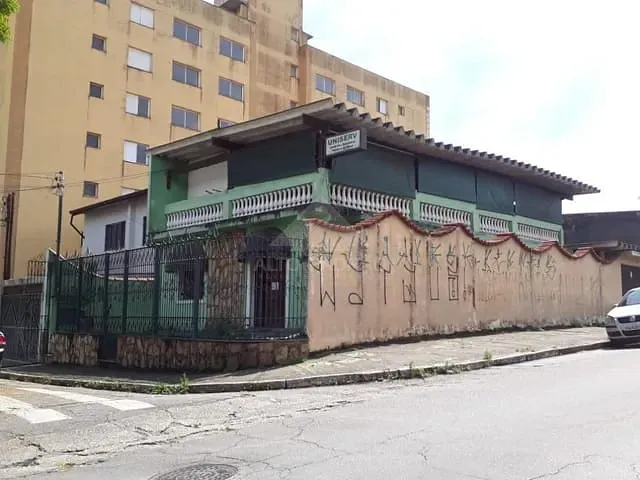 Casa com 500m² 3 quartos e 4 banheiros, à venda, no bairro Vila Guarani em Mauá