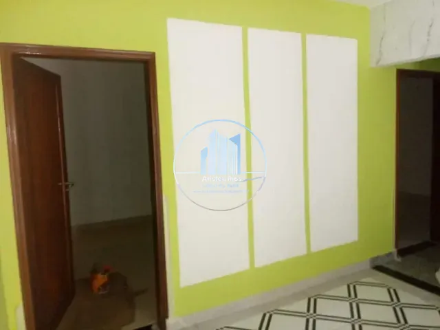 Casa com 250m² 4 quartos e 2 banheiros, à venda, no bairro Jardim Mariosa em Pouso Alegre