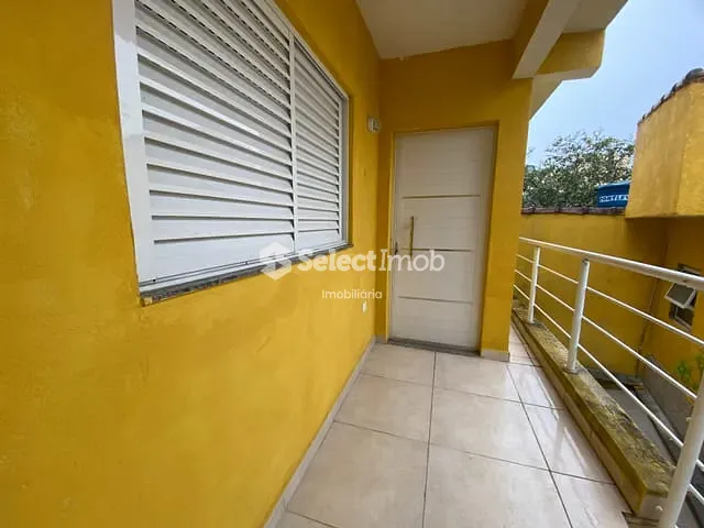 Casa com 80m² 1 quarto e 1 banheiro, para alugar, no bairro Jardim Itapeva em Mauá