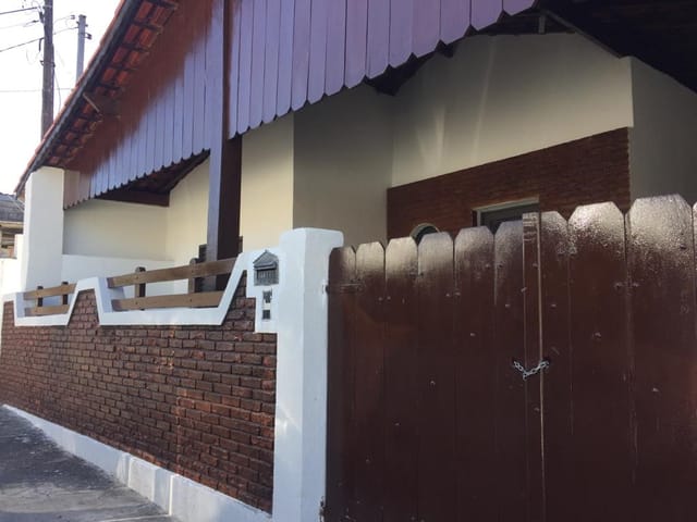 Casa com 300m² 2 quartos e 2 banheiros, à venda, no bairro Alto do Cardoso em Pindamonhangaba