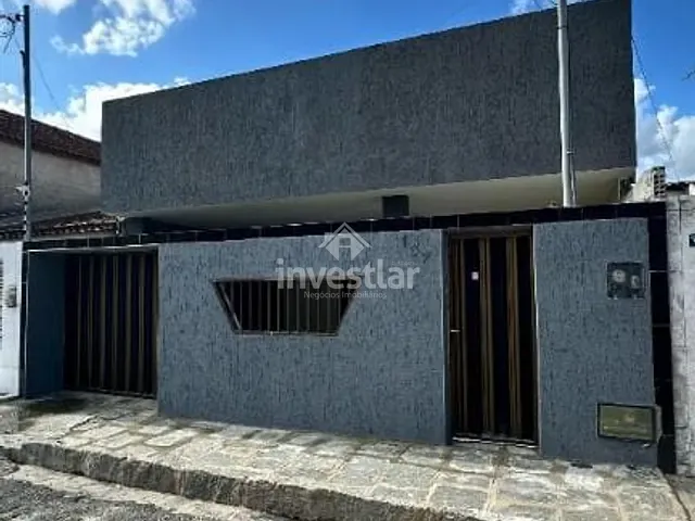 Casa com 176m² 3 quartos e 1 banheiro, à venda, no bairro Cruzeiro em Campina Grande