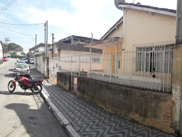 Casa com 290m² 3 quartos e 1 banheiro, à venda, no bairro Santa Rita em Aparecida