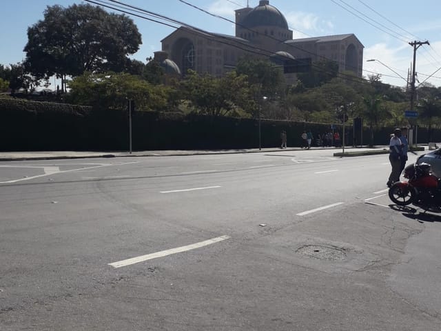 Casa com 290m² 3 quartos e 1 banheiro, à venda, no bairro Santa Rita em Aparecida