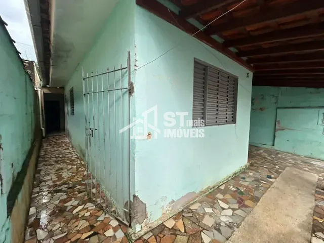Casa com 113m² 3 quartos e 2 banheiros, à venda, no bairro Horto Florestal em Andradas