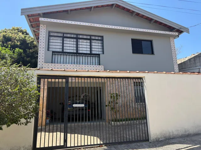 Casa com 300m² 3 quartos e 3 banheiros, à venda, no bairro Bairro do Lago em Águas da Prata