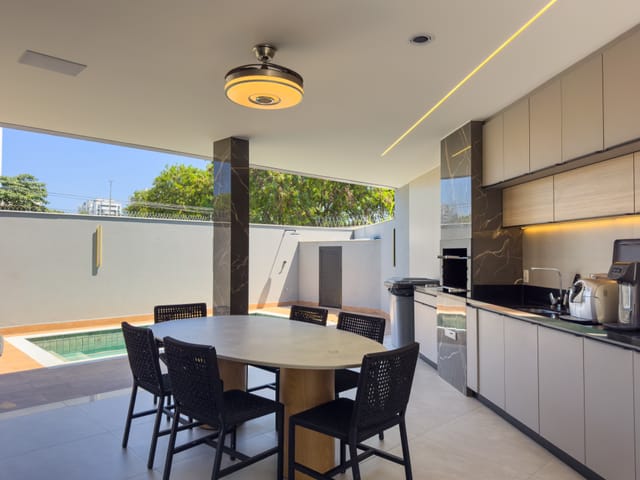 Casa com 540m² 4 quartos e 6 banheiros, à venda, no bairro Recreio dos Bandeirantes em Rio de Janeiro