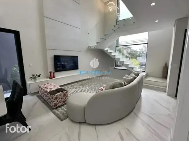 Casa com 360m² 3 quartos e 4 banheiros, à venda, no bairro Urbanova em São José dos Campos