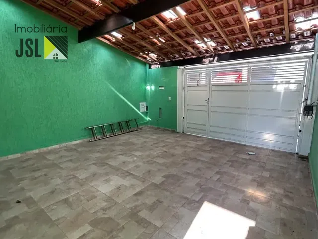 Casa com 125m² 3 quartos e 2 banheiros, para alugar, no bairro Vila Antônio Augusto Luiz em Caçapava