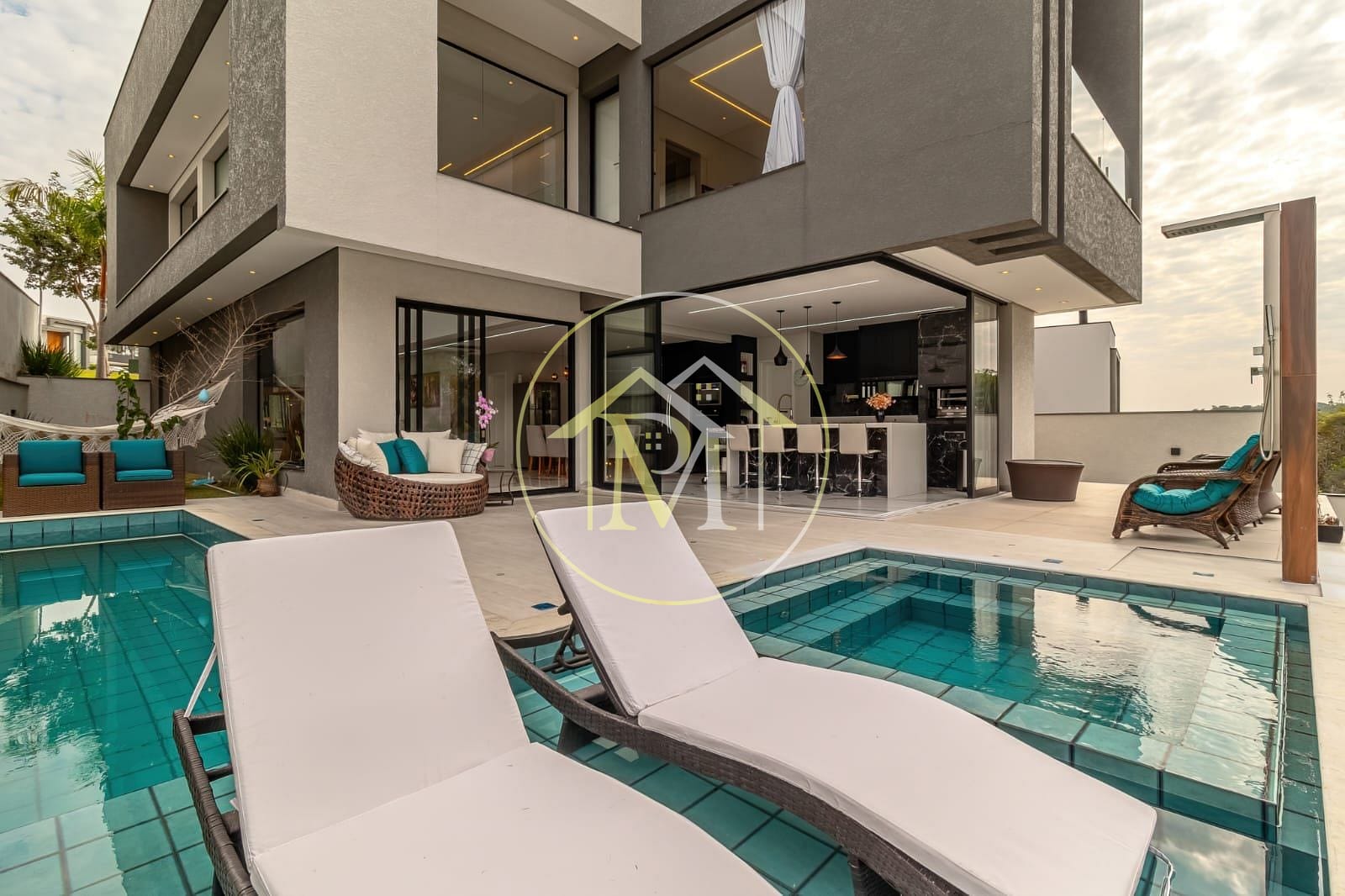 Casa, 3 quartos, 300 m² - Foto 1