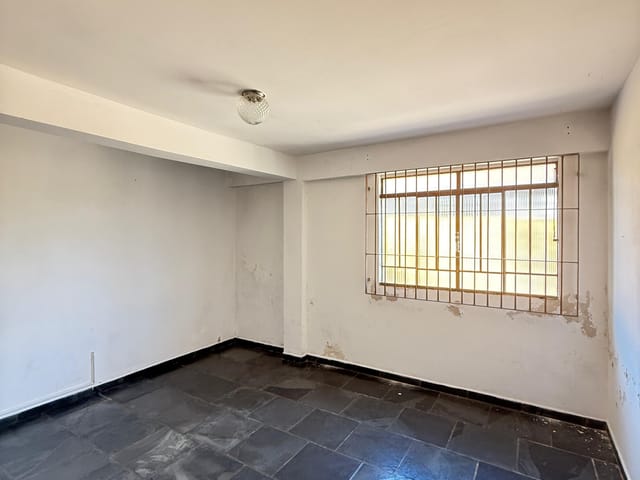 Casa com 220m² 4 quartos e 3 banheiros, à venda, no bairro Nova Rússia em Ponta Grossa