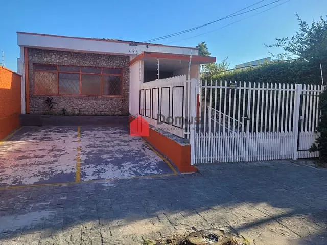 Casa com 300m², à venda ou para alugar, no bairro Centro em Pindamonhangaba