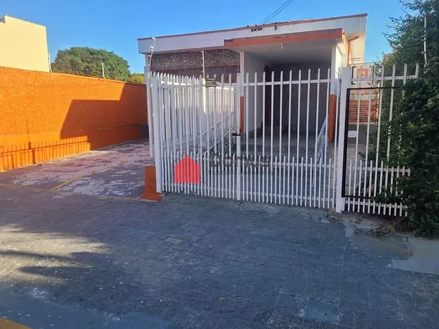 Casa com 300m², à venda ou para alugar, no bairro Centro em Pindamonhangaba