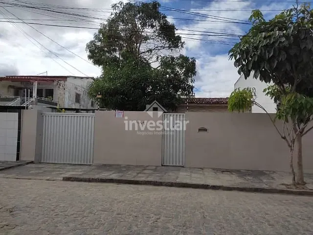Casa com 312m² 3 quartos e 1 banheiro, à venda, no bairro Jardim Paulistano em Campina Grande