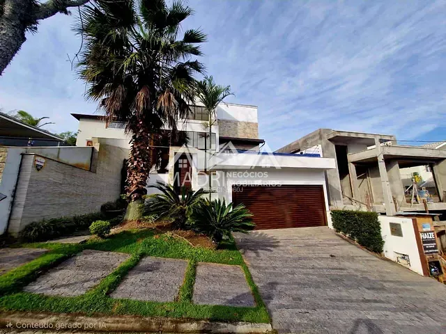 Casa com 360m² 3 quartos e 4 banheiros, à venda ou para alugar, no bairro Pedra Branca em Palhoça