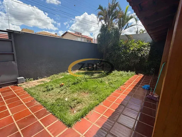 Casa com 360m² 3 quartos e 3 banheiros, à venda, no bairro Coliseu em Londrina
