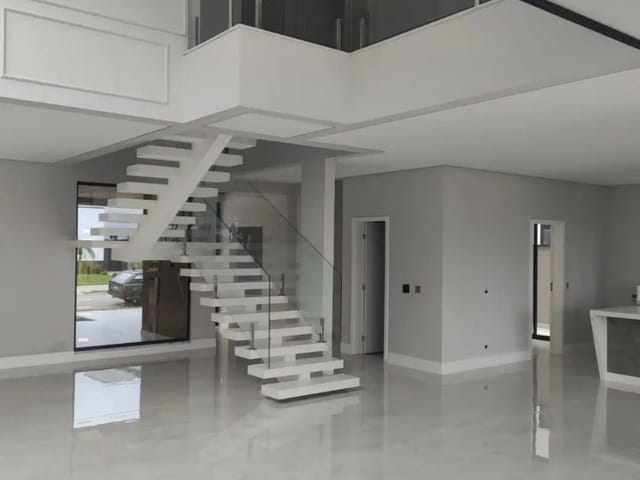 Casa com 500m² 4 quartos e 4 banheiros, à venda, no bairro Condomínio Residencial Alphaville em São José dos Campos