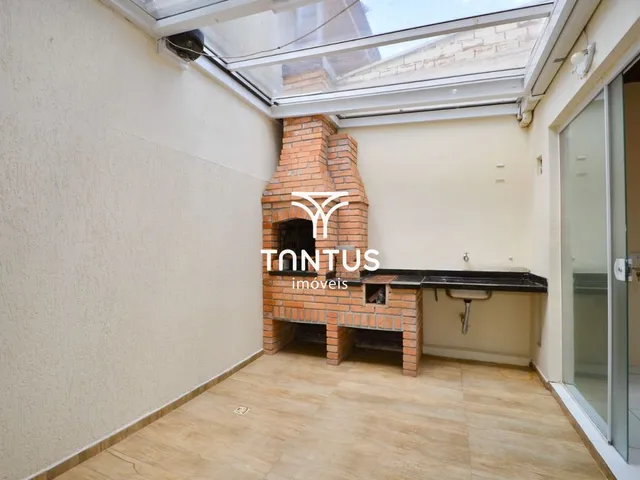 Casa com 101m² 3 quartos e 2 banheiros, à venda, no bairro Cajuru em Curitiba