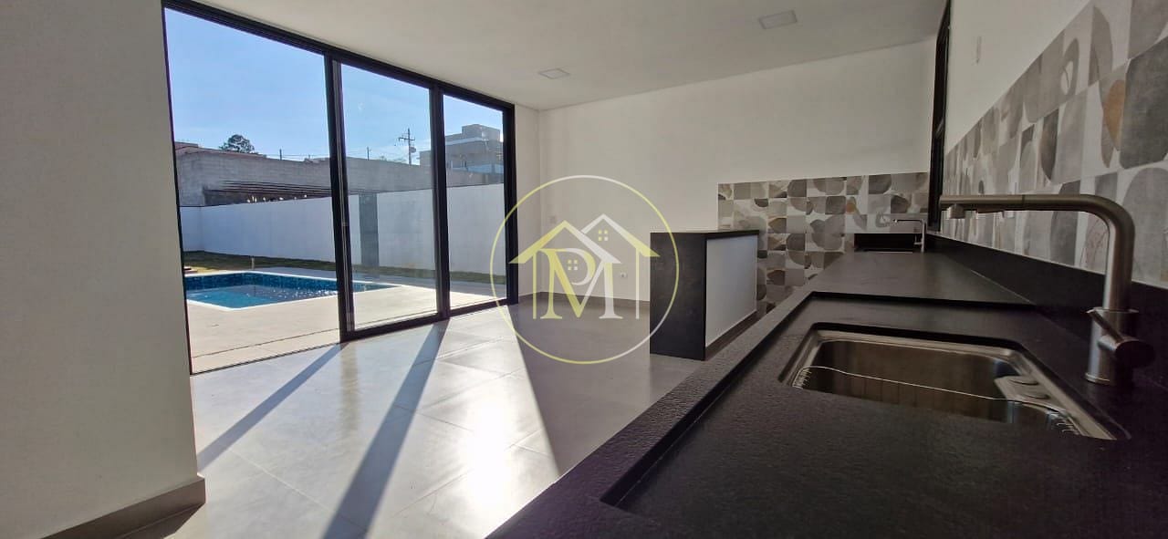Casa à venda com 4 quartos, 270m² - Foto 5