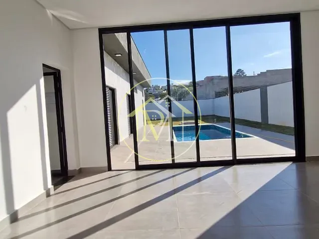 Casa com 800m² 4 quartos e 5 banheiros, à venda, no bairro Village Araçoiaba em Araçoiaba da Serra