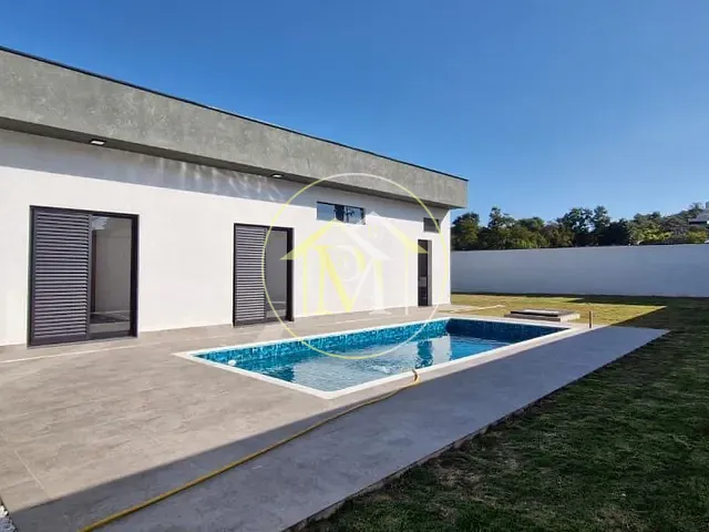 Casa com 800m² 4 quartos e 5 banheiros, à venda, no bairro Village Araçoiaba em Araçoiaba da Serra