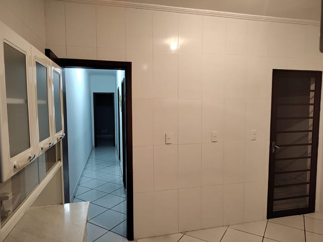 Casa com 125m² 2 quartos e 1 banheiro, à venda, no bairro Loteamento Residencial Andrade em Pindamonhangaba