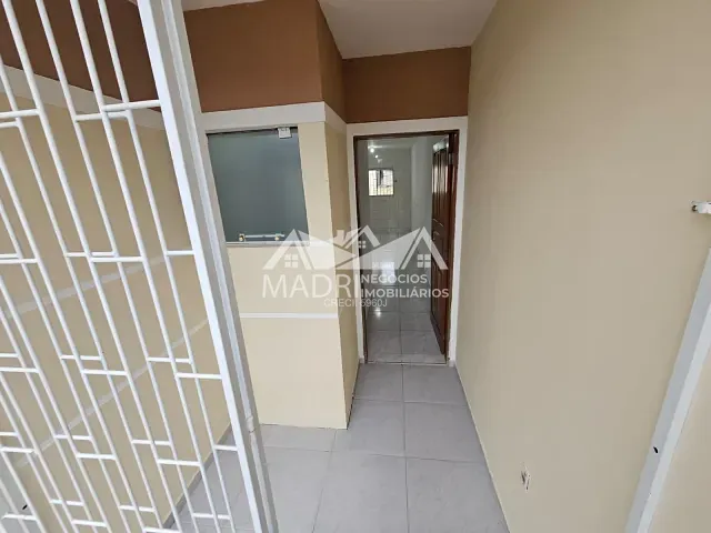 Casa 2 quartos e 1 banheiro, para alugar, no bairro São Sebastião em Palhoça