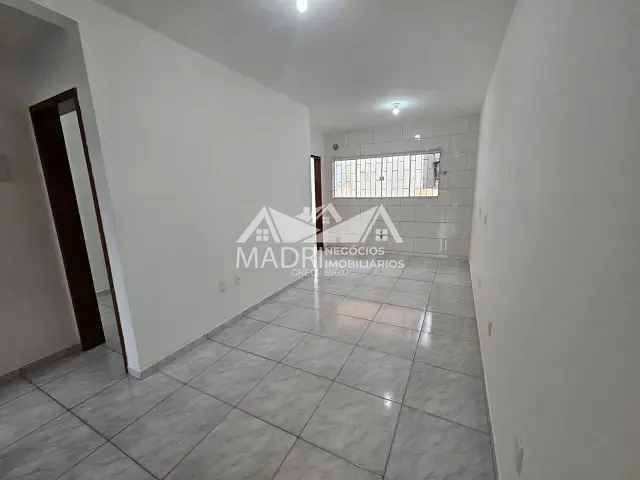 Casa 2 quartos e 1 banheiro, para alugar, no bairro São Sebastião em Palhoça