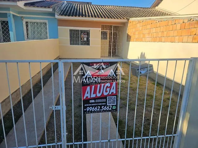 Casa 2 quartos e 1 banheiro, para alugar, no bairro São Sebastião em Palhoça