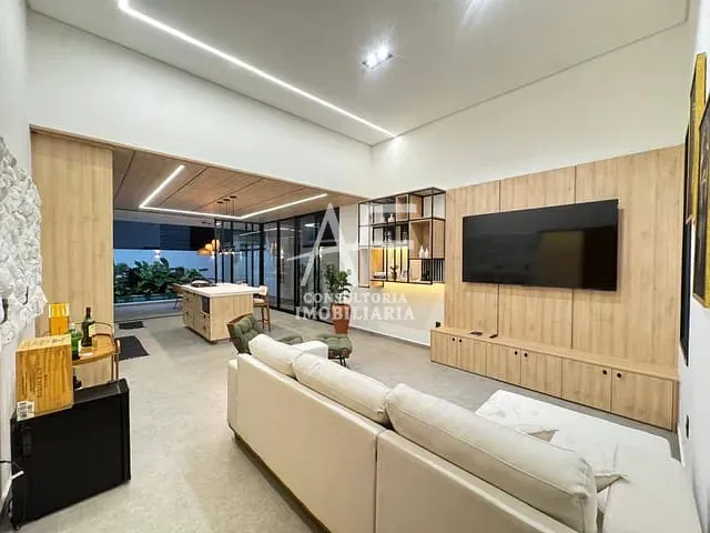 Casa com 300m² 3 quartos e 3 banheiros, à venda, no bairro Areão em Taubaté
