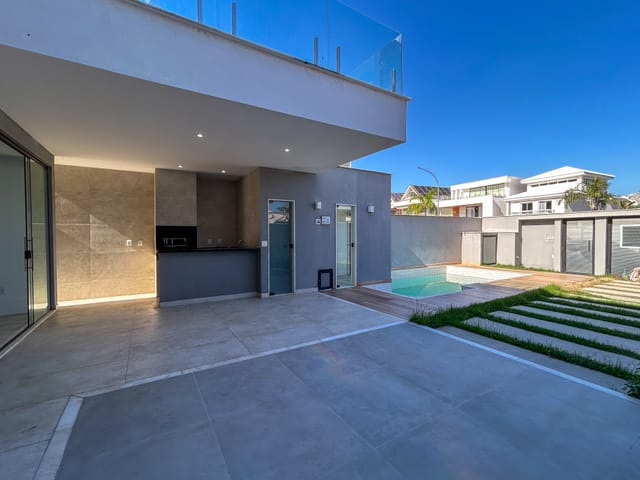 Casa com 340m² 3 quartos e 5 banheiros, à venda, no bairro Recreio dos Bandeirantes em Rio de Janeiro