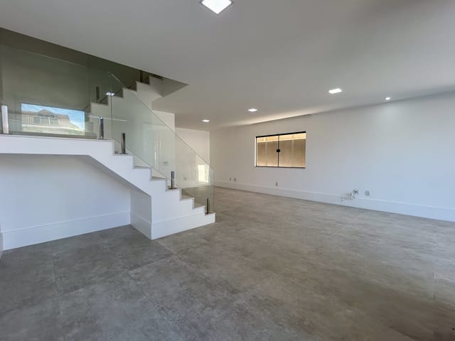 Casa com 340m² 3 quartos e 5 banheiros, à venda, no bairro Recreio dos Bandeirantes em Rio de Janeiro