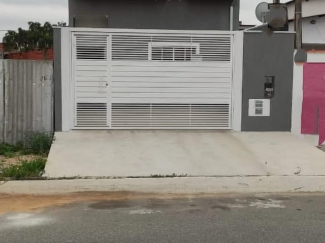 Casa com 132m² 3 quartos e 2 banheiros, à venda, no bairro Residencial Mantiqueira em Pindamonhangaba