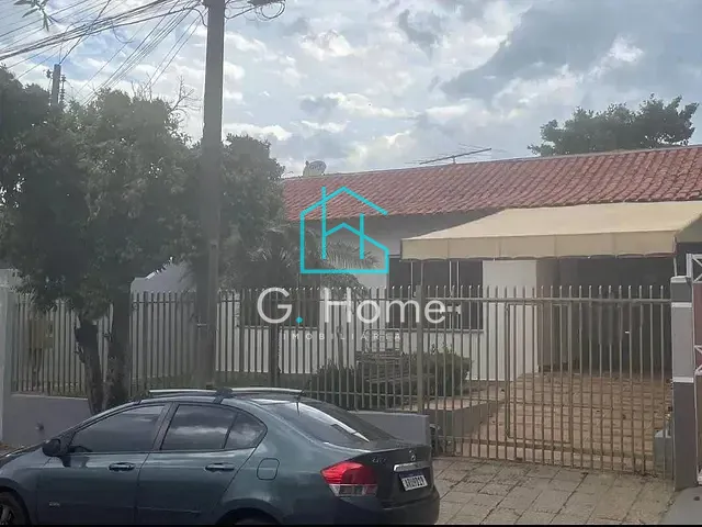 Casa com 200m² 2 quartos e 1 banheiro, à venda, no bairro Conjunto Professora Hilda Mandarino em Londrina