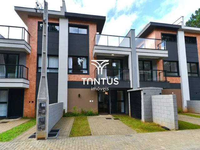 Casa com 101m² 3 quartos e 4 banheiros, à venda, no bairro Santa Cândida em Curitiba