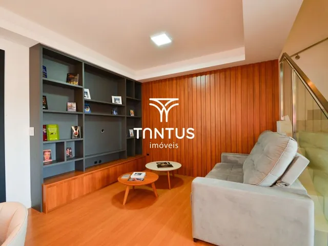 Casa com 101m² 3 quartos e 4 banheiros, à venda, no bairro Santa Cândida em Curitiba