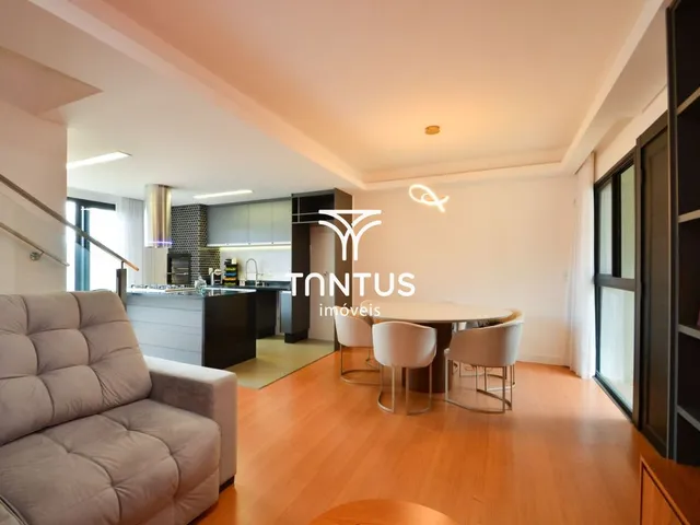 Casa com 101m² 3 quartos e 4 banheiros, à venda, no bairro Santa Cândida em Curitiba