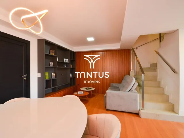 Casa com 101m² 3 quartos e 4 banheiros, à venda, no bairro Santa Cândida em Curitiba