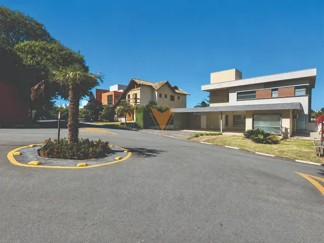 Casa 3 quartos e 4 banheiros, à venda, no bairro Aldeia da Fazendinha em Carapicuíba