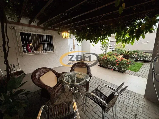 Casa com 298m² 4 quartos e 4 banheiros, à venda, no bairro Jardim Burle Marx em Londrina
