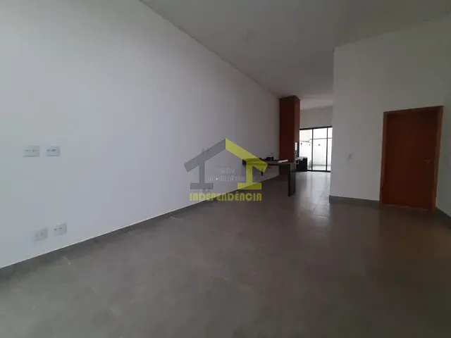 Casa com 200m² 3 quartos e 4 banheiros, à venda, no bairro Parque do Varvito em Itu
