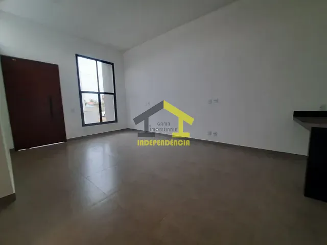 Casa com 200m² 3 quartos e 4 banheiros, à venda, no bairro Parque do Varvito em Itu